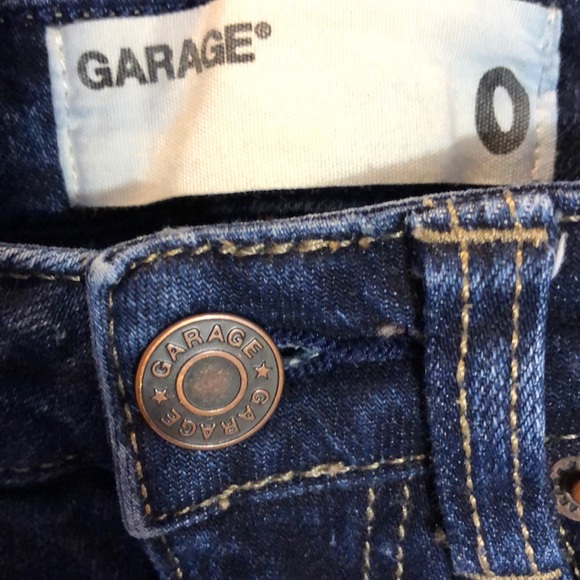 Dark wash denim shorts with rolled bottom - Picture 3 of 3